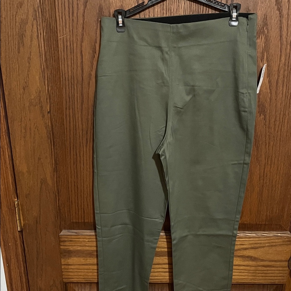 Old Navy Women's Olive Pants